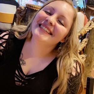 Meet your Posher, Alexis